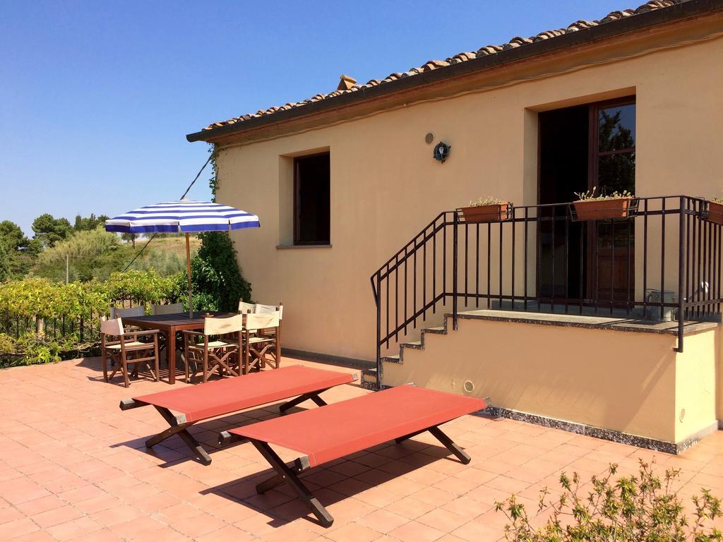 Agriturismo La Palazzina Palaia Exteriör bild